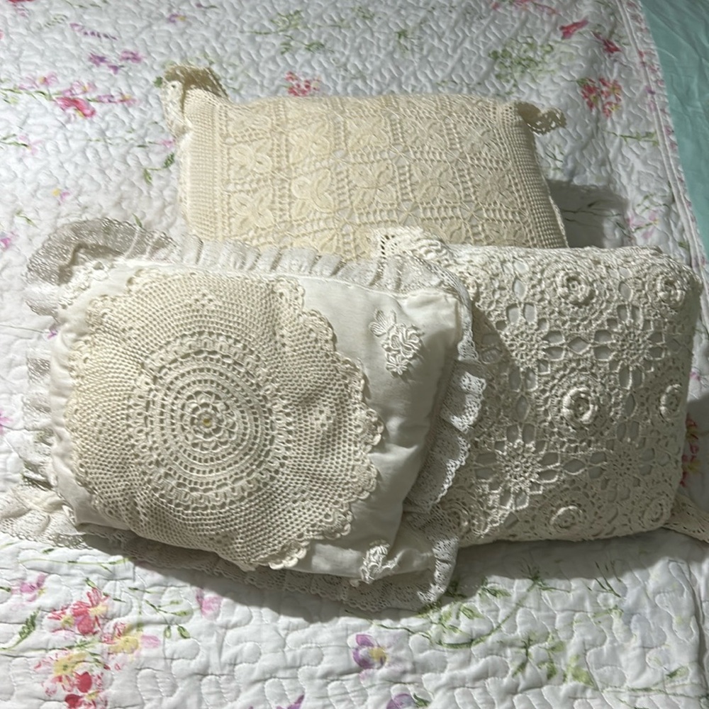 Pillows Vintage